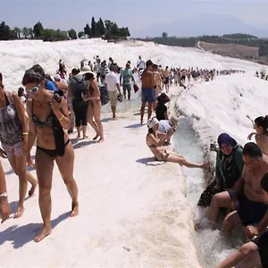 https://cavdar-pansiyon.aegeanhotels.net